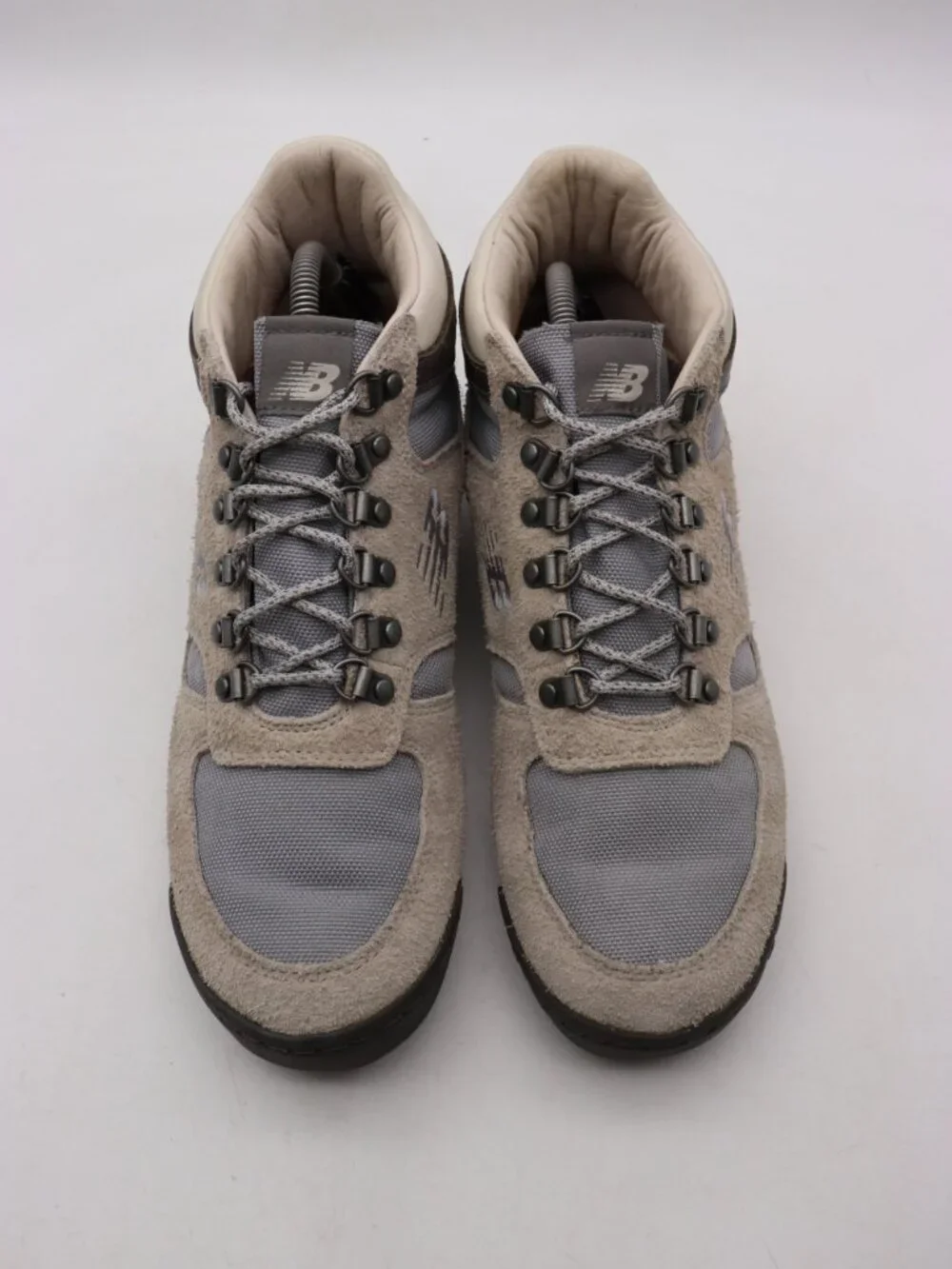 New Balance URAINAD Rainier Cordura Men's Size 9 D Hiking Boots Vibram Grey